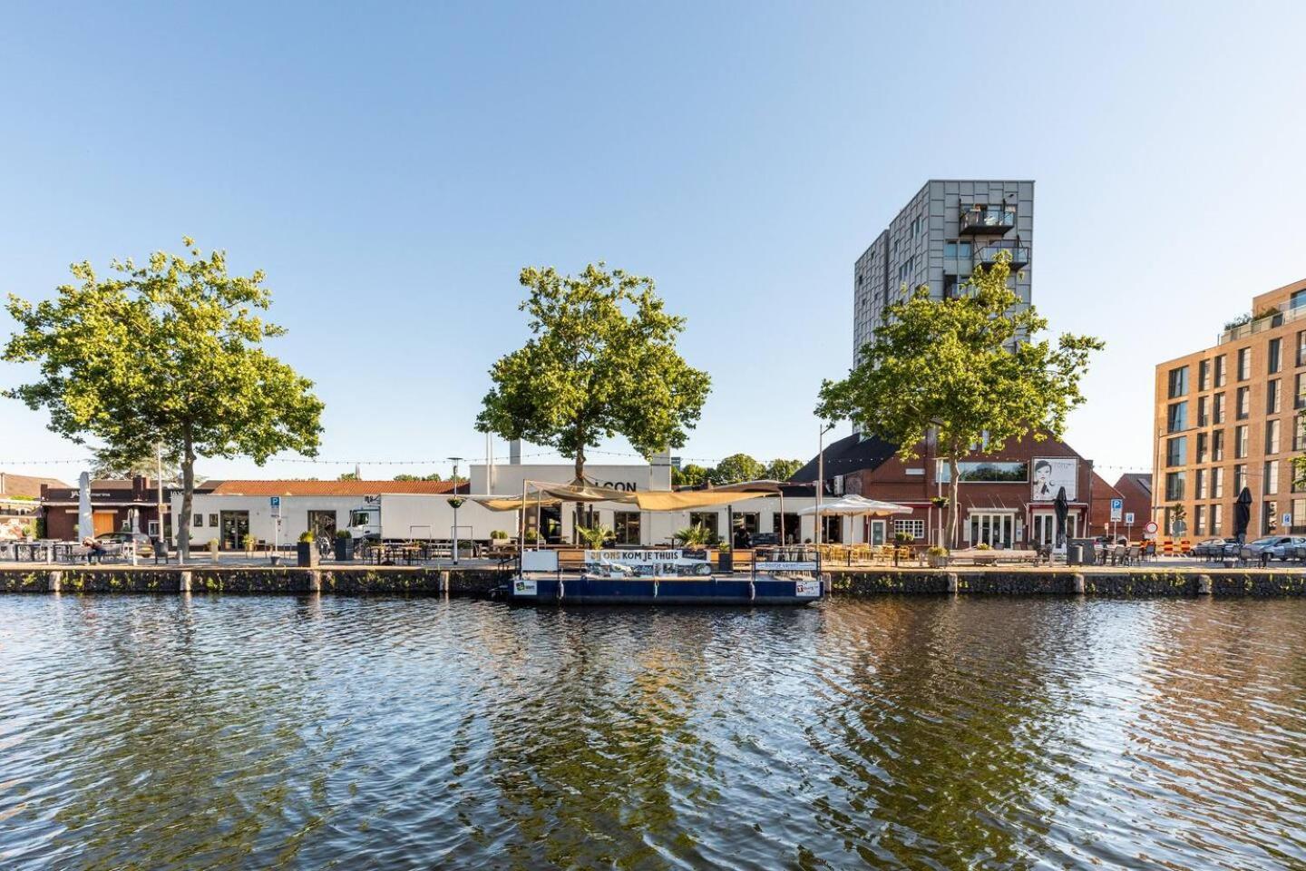 Xxl Loft With Bath Located Stadsvilla Τίλμπουργκ Εξωτερικό φωτογραφία